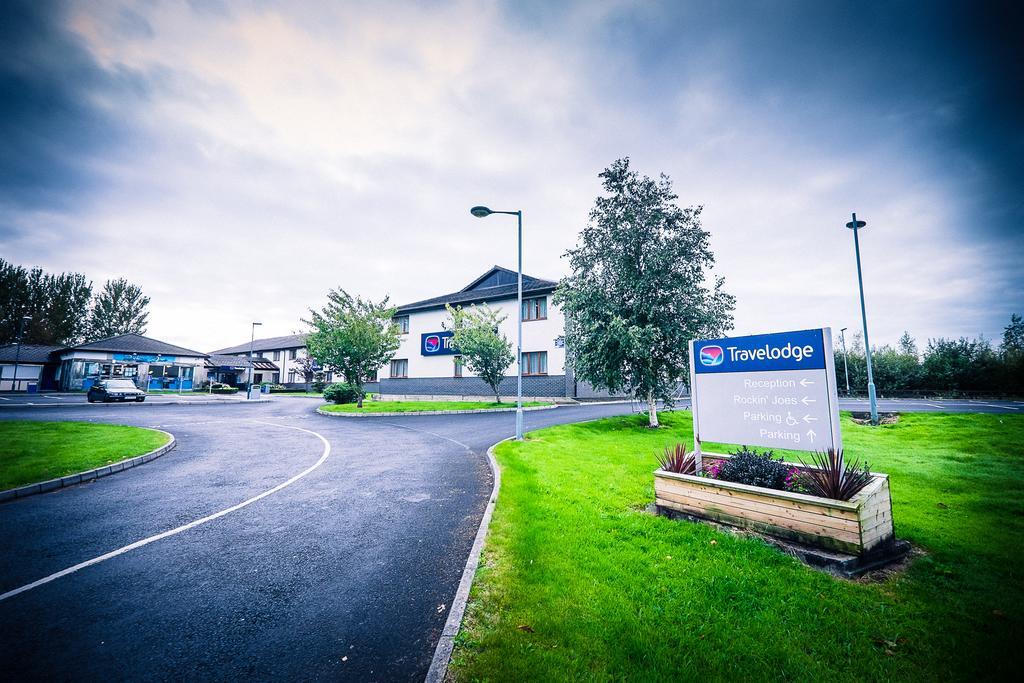 Travelodge Limerick Junction Екстериор снимка