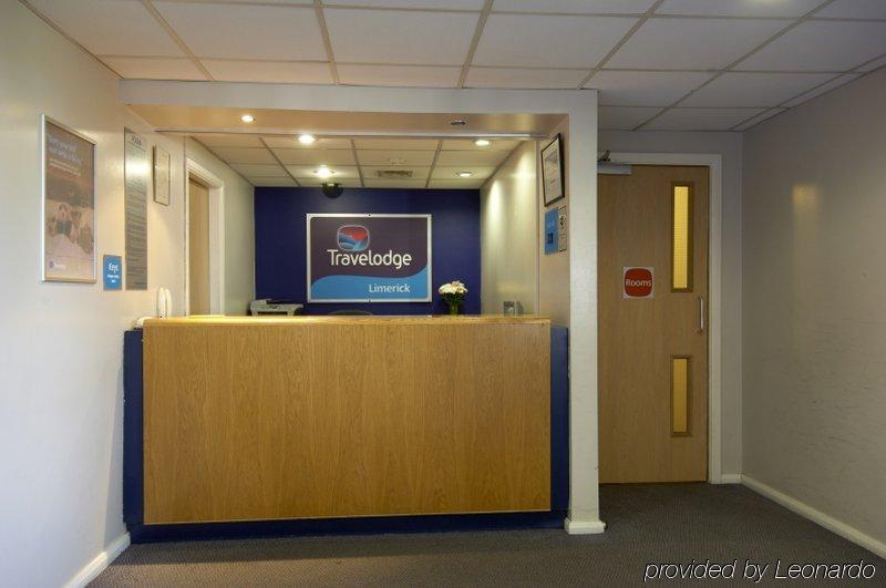 Travelodge Limerick Junction Екстериор снимка